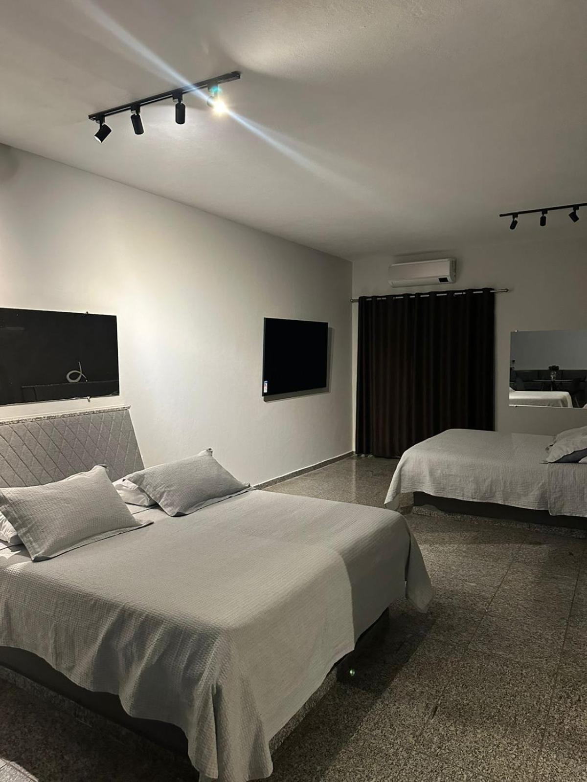 Gran Luha Motel, Hotel E Chales Бротас Екстериор снимка