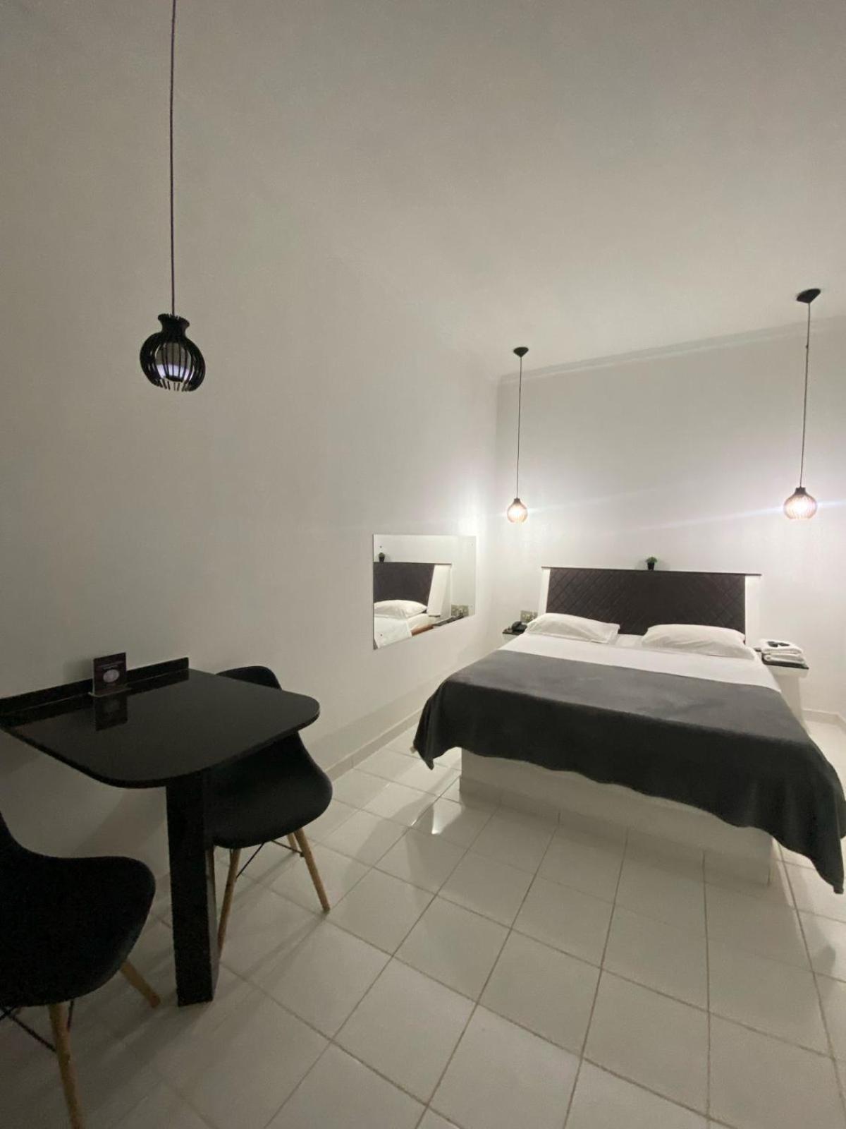 Gran Luha Motel, Hotel E Chales Бротас Екстериор снимка